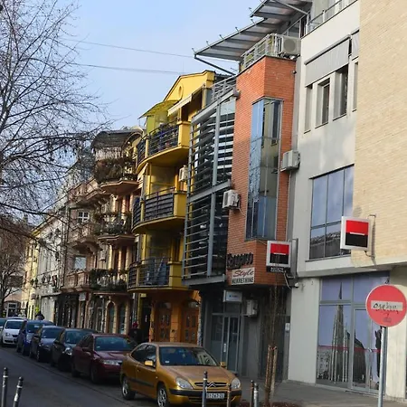 Deluxe Dunavska 3 * Novi Sad